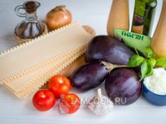 Vegetarisk lasagne med aubergine och bechamelsås - fotorecept